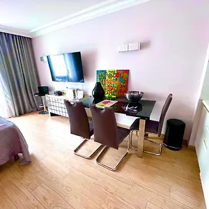 New - Cosy & In Palais Miramar France